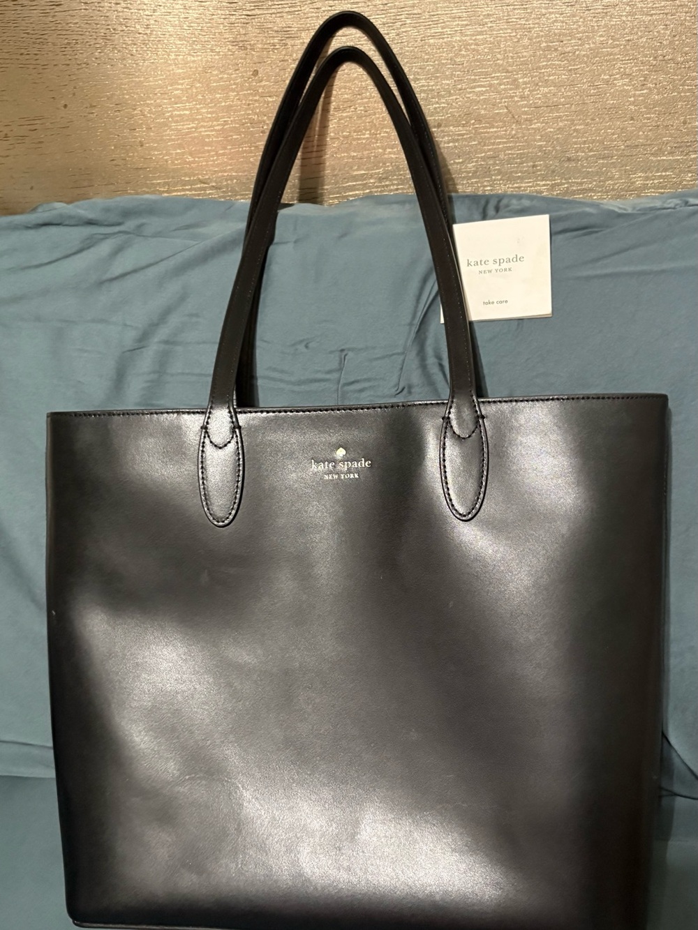 Kate Spade NWOT black handbag with shoulder straps